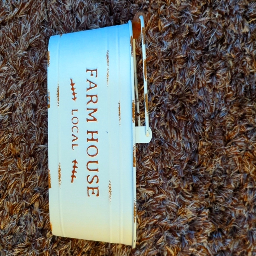 Farmhouse decor